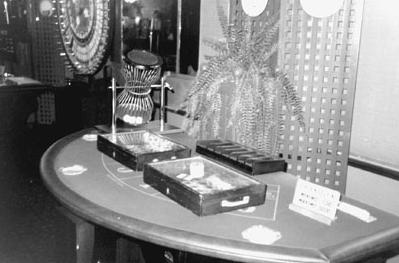 Gambling table